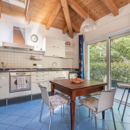 Be & Being - Katja Apartment Riva del Garda Bagian luar foto