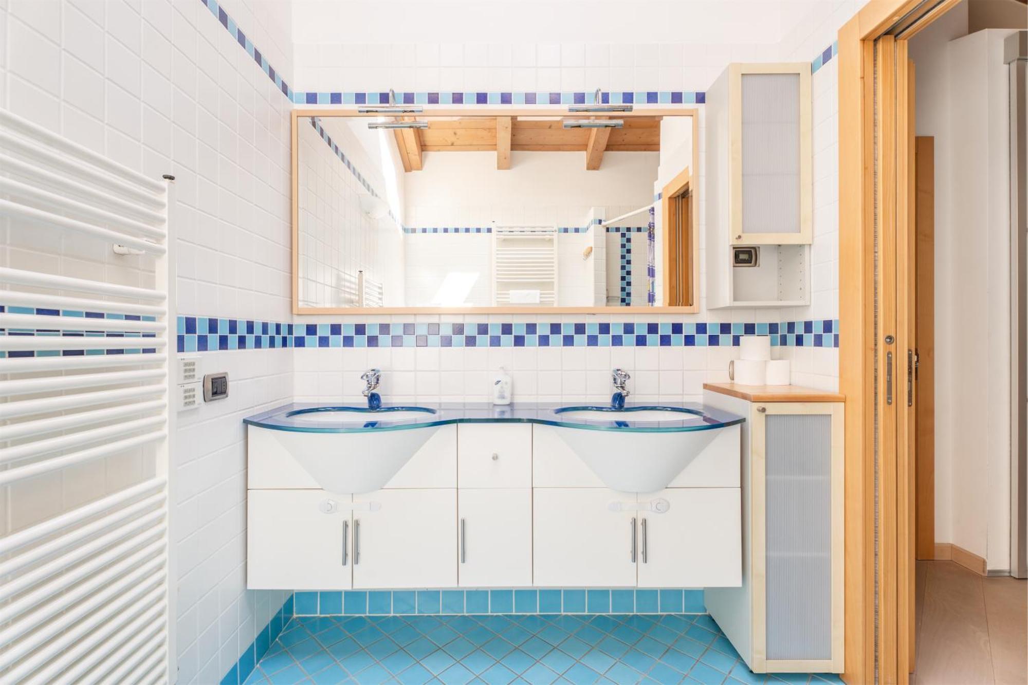 Be & Being - Katja Apartment Riva del Garda Bagian luar foto